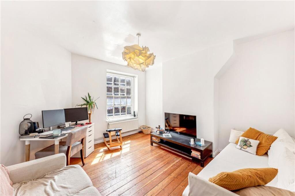 2 bed 1st Floor Flat for rent in Streatham. From Marsh & Parsons - Balham & Clapham South