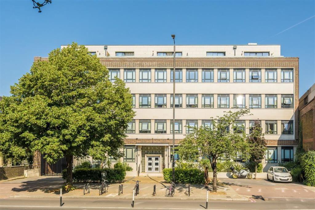 4 bed Studio for rent in Streatham. From Marsh & Parsons - Balham & Clapham South 4 bed Studio for rent in Streatham. From Marsh & Parsons - Balham & Clapham South