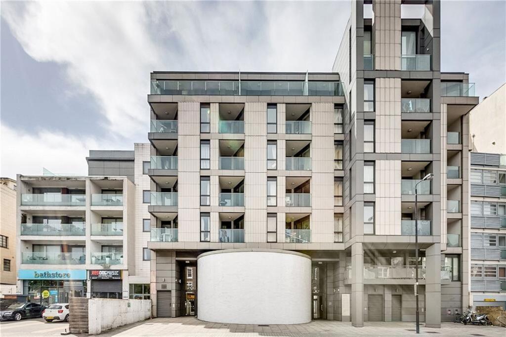 1 bed 1st Floor Flat for rent in Clapham. From Marsh & Parsons - Balham & Clapham South 1 bed 1st Floor Flat for rent in Clapham. From Marsh & Parsons - Balham & Clapham South