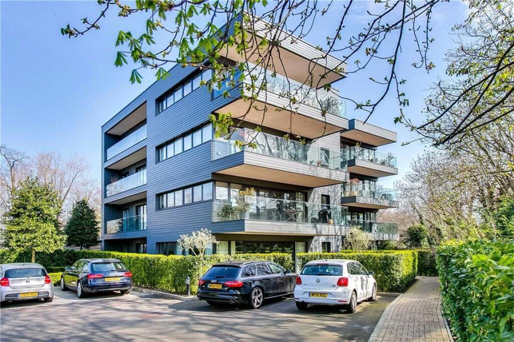 2 bed 1st Floor Flat for rent in Barnes. From Marsh & Parsons - Barnes & East Sheen