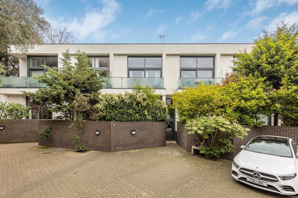 2 bed 1st Floor Flat for rent in Putney. From Marsh & Parsons - Barnes & East Sheen