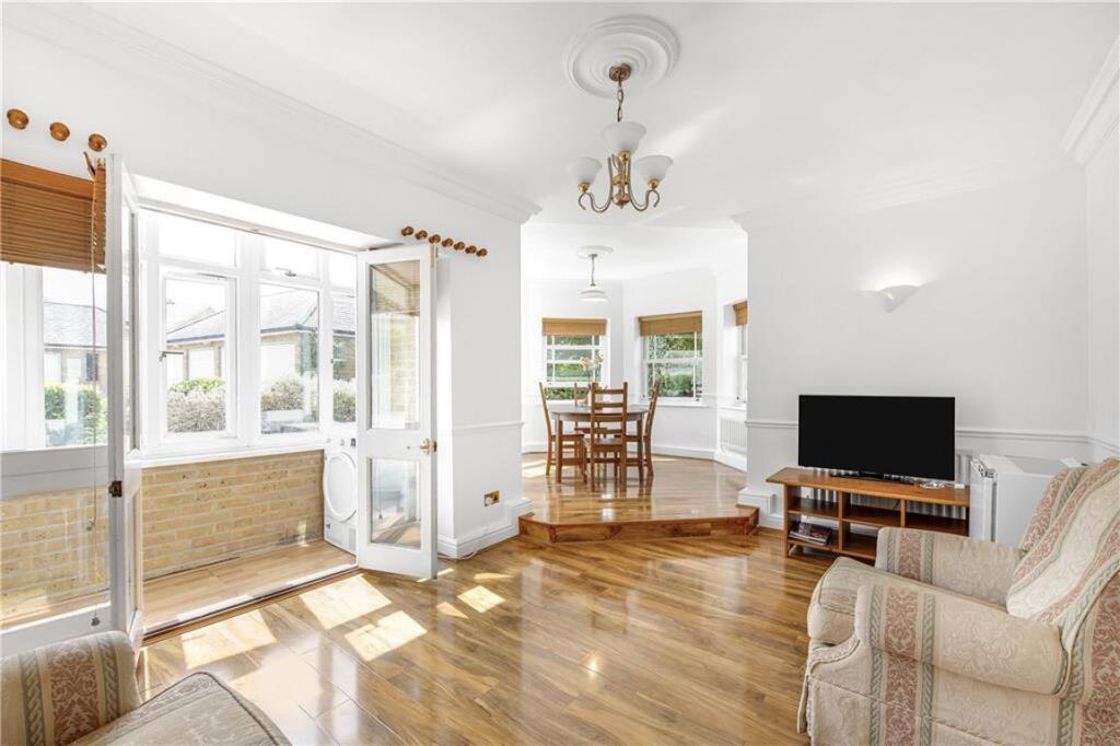 2 bed 1st Floor Flat for rent in Barnes. From Marsh & Parsons - Barnes & East Sheen