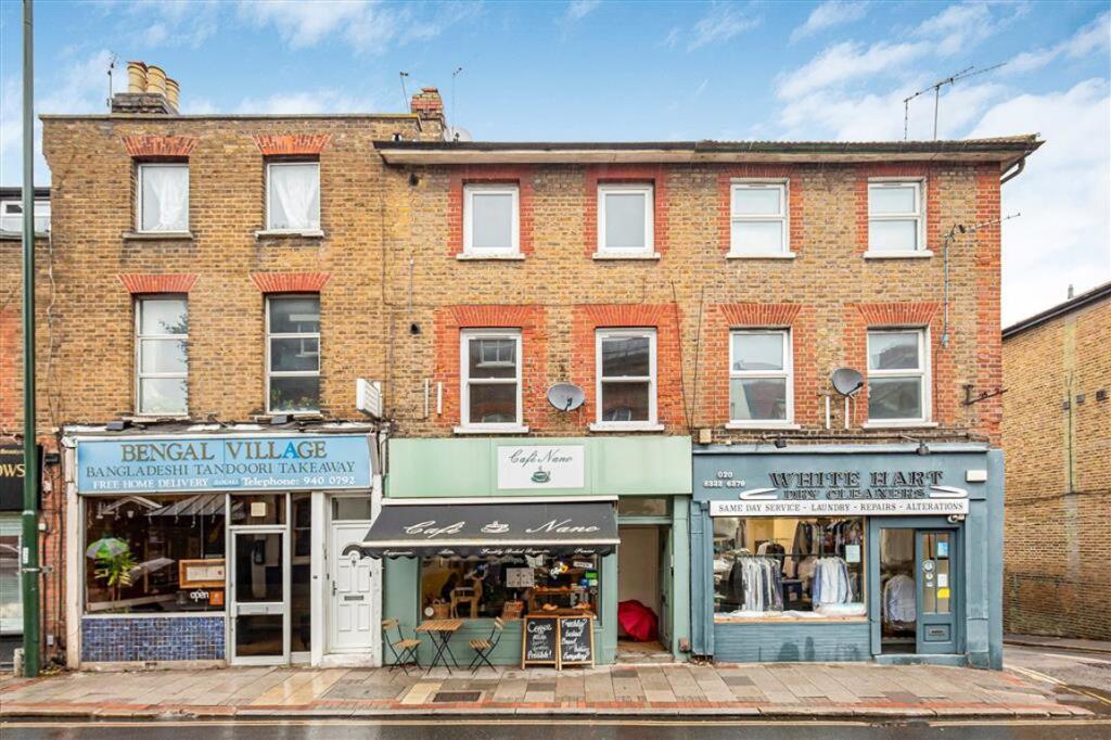 1 bed 1st Floor Flat for rent in Richmond. From Marsh & Parsons - Barnes & East Sheen