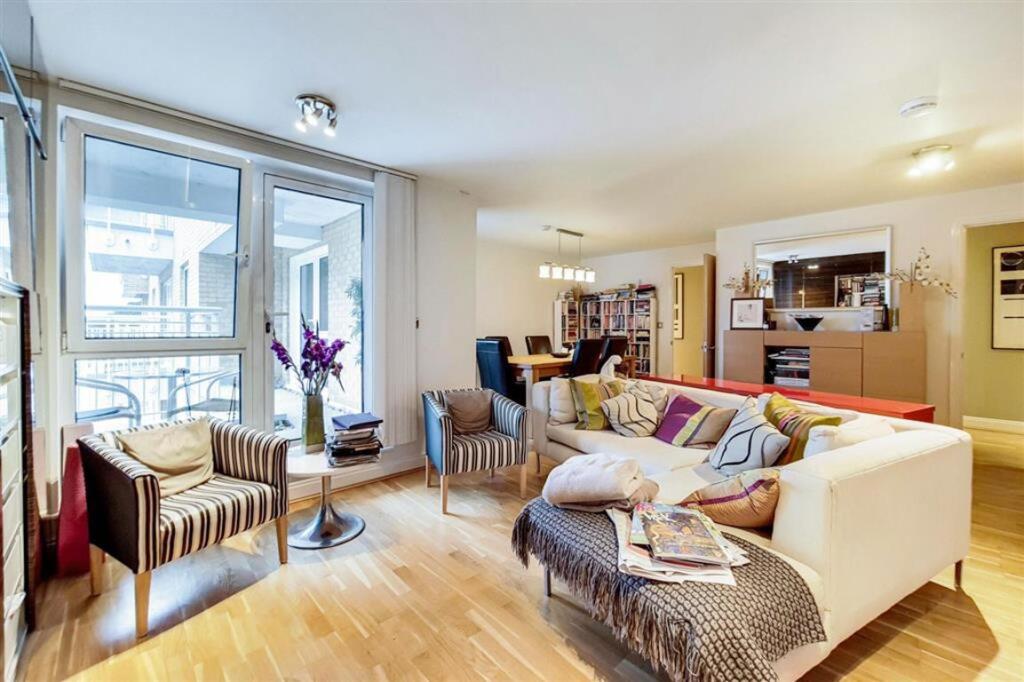 2 bed 1st Floor Flat for rent in London. From Marsh & Parsons - Battersea 2 bed 1st Floor Flat for rent in London. From Marsh & Parsons - Battersea