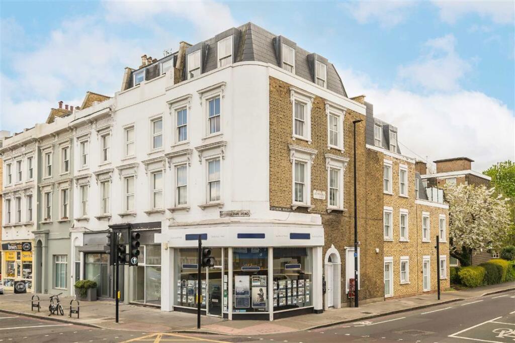 2 bed 1st Floor Flat for rent in . From Marsh & Parsons - Battersea