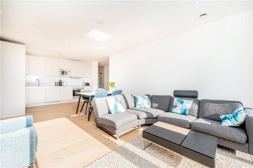 2 bed 1st Floor Flat for rent in London. From Marsh & Parsons - Battersea 2 bed 1st Floor Flat for rent in London. From Marsh & Parsons - Battersea