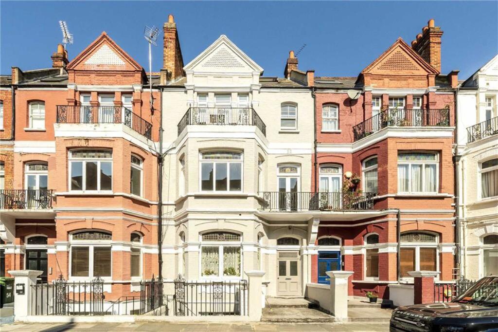 0 bed 1st Floor Flat for rent in Kensington. From Marsh & Parsons - Brook Green