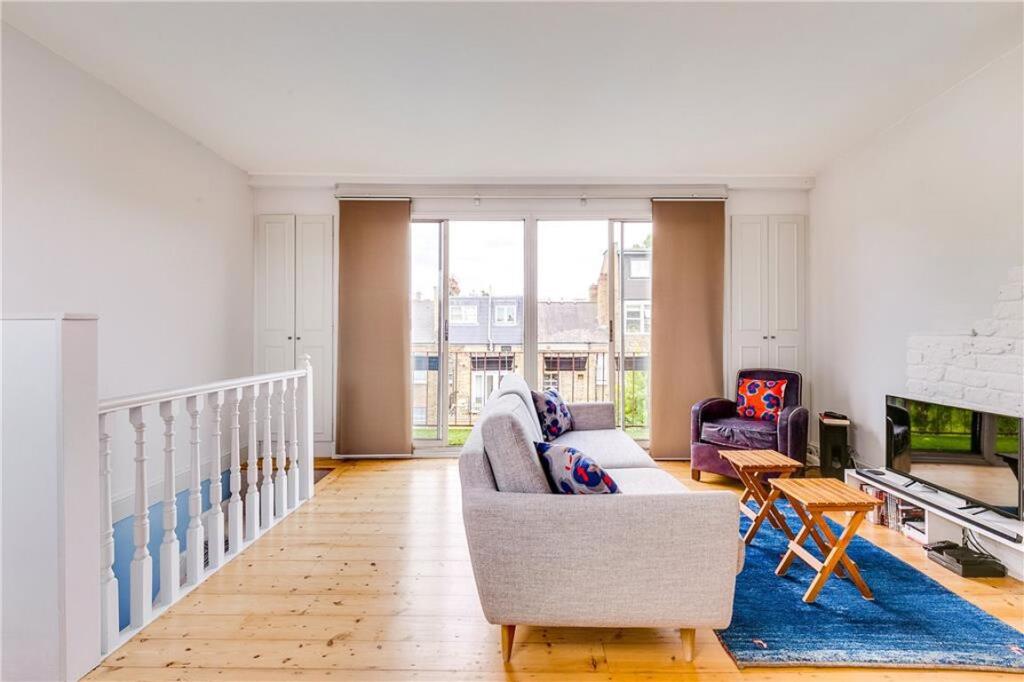 2 bed 1st Floor Flat for rent in London. From Marsh & Parsons - Brook Green
