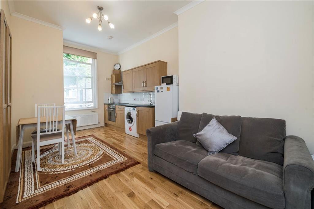 2 bed 1st Floor Flat for rent in London. From Marsh & Parsons - Brook Green