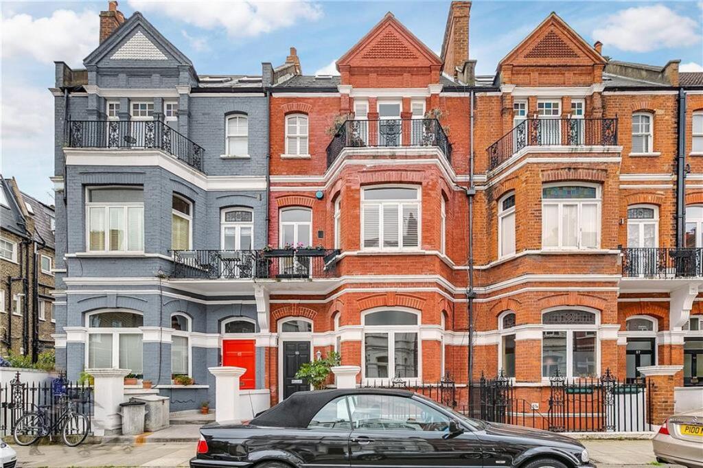 2 bed 1st Floor Flat for rent in Kensington. From Marsh & Parsons - Brook Green 2 bed 1st Floor Flat for rent in Kensington. From Marsh & Parsons - Brook Green