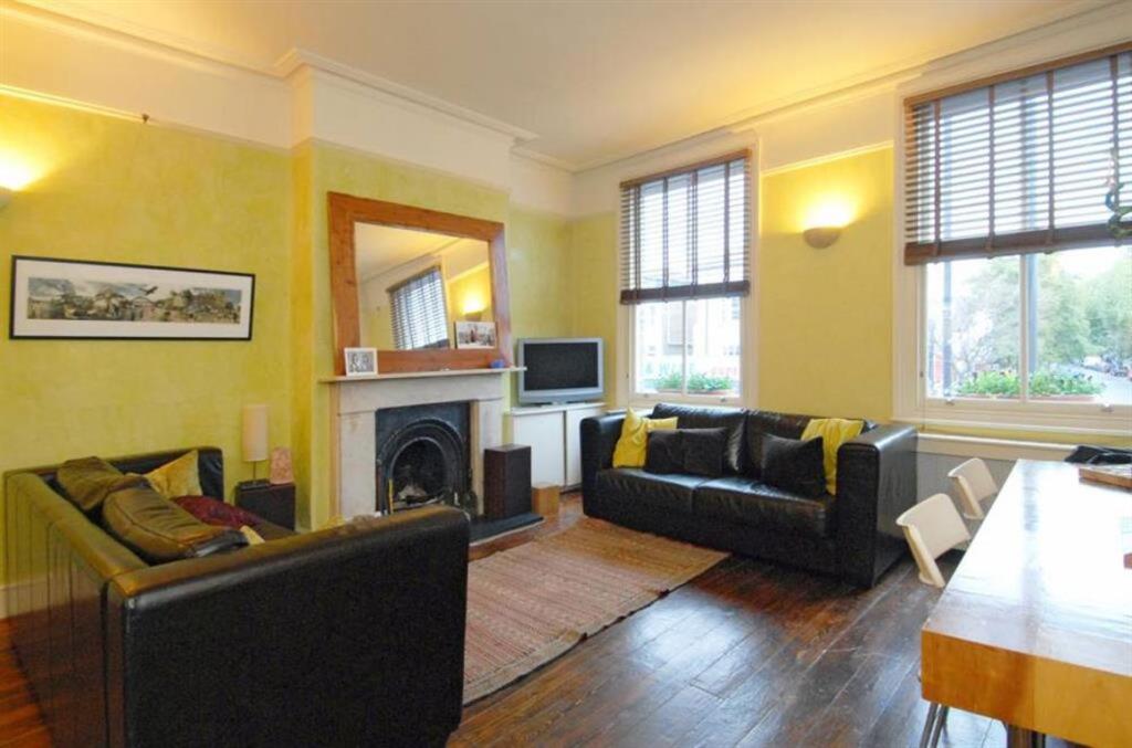 4 bed 1st Floor Flat for rent in Hammersmith. From Marsh & Parsons - Brook Green