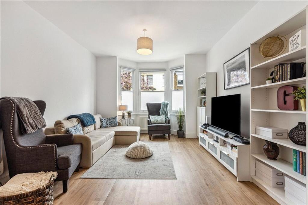 4 bed Mid Terraced House for rent in London. From Marsh & Parsons - Brook Green