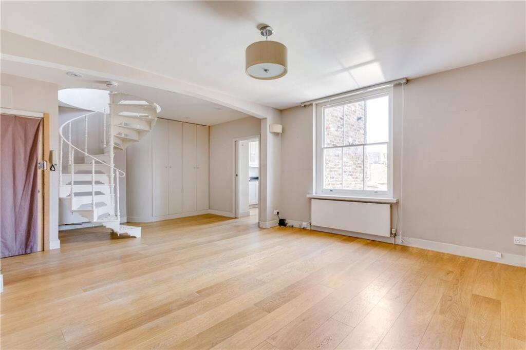 3 bed 1st Floor Flat for rent in London. From Marsh & Parsons - Brook Green