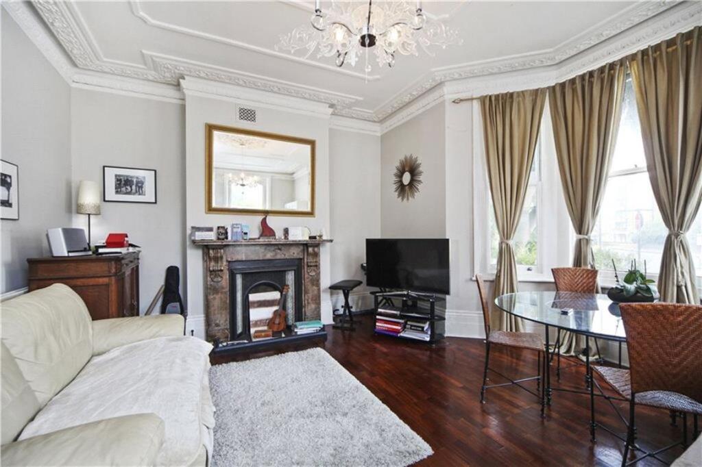 1 bed 1st Floor Flat for rent in London. From Marsh & Parsons - Brook Green
