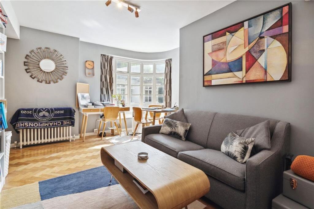 4 bed 1st Floor Flat for rent in Hammersmith. From Marsh & Parsons - Brook Green