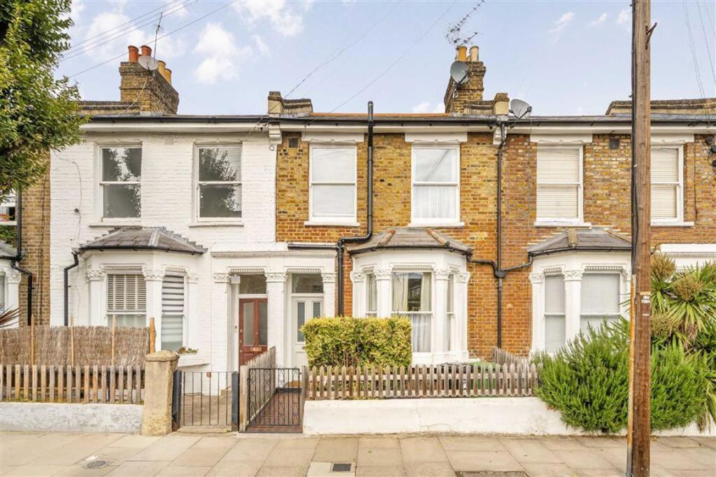 3 bed Mid Terraced House for rent in London. From Marsh & Parsons - Brook Green