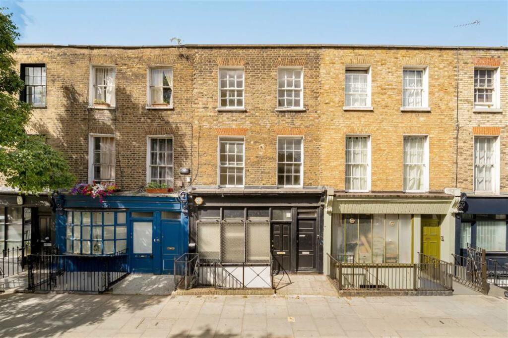 2 bed 1st Floor Flat for rent in Camden Town. From Marsh & Parsons - Camden Town & Tufnell Park 2 bed 1st Floor Flat for rent in Camden Town. From Marsh & Parsons - Camden Town & Tufnell Park