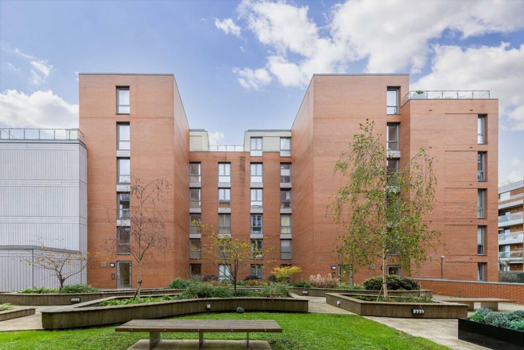 2 bed 1st Floor Flat for rent in Brentford. From Marsh & Parsons - Chiswick