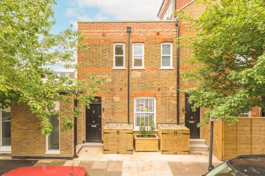 1 bed 1st Floor Flat for rent in Chiswick. From Marsh & Parsons - Chiswick