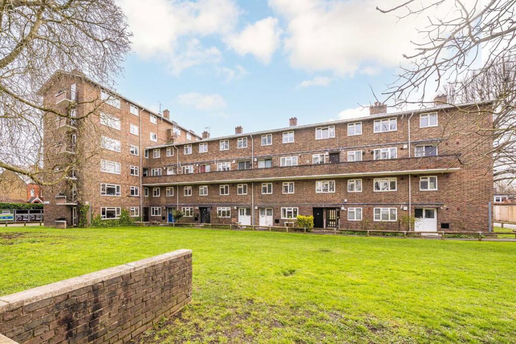 2 bed 1st Floor Flat for rent in Chiswick. From Marsh & Parsons - Chiswick