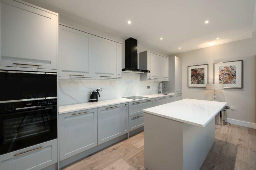 3 bed 1st Floor Flat for rent in Brentford. From Marsh & Parsons - Chiswick