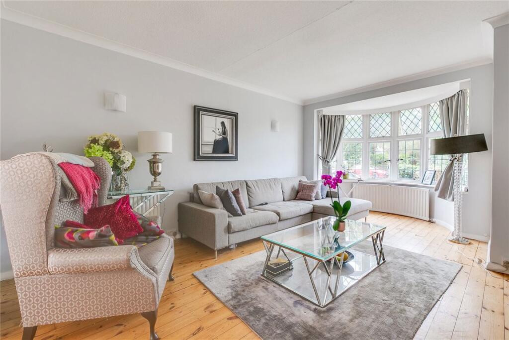 3 bed Detached for rent in Chiswick. From Marsh & Parsons - Chiswick
