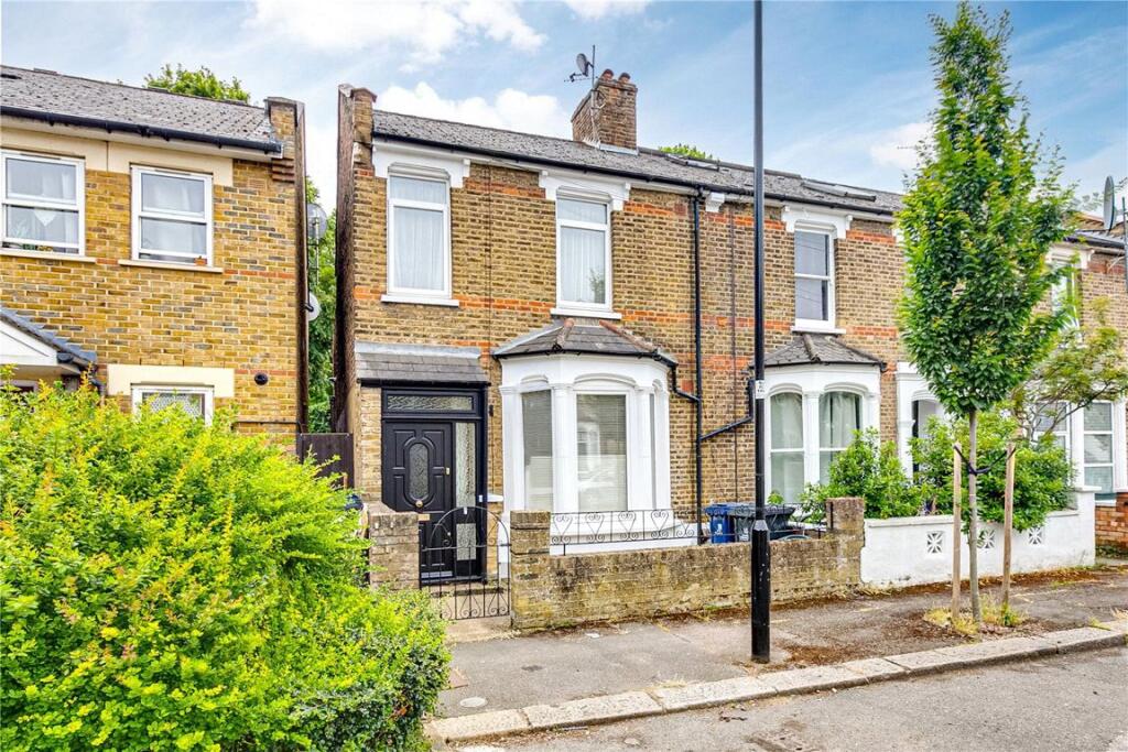 2 bed Mid Terraced House for rent in Acton. From Marsh & Parsons - Chiswick