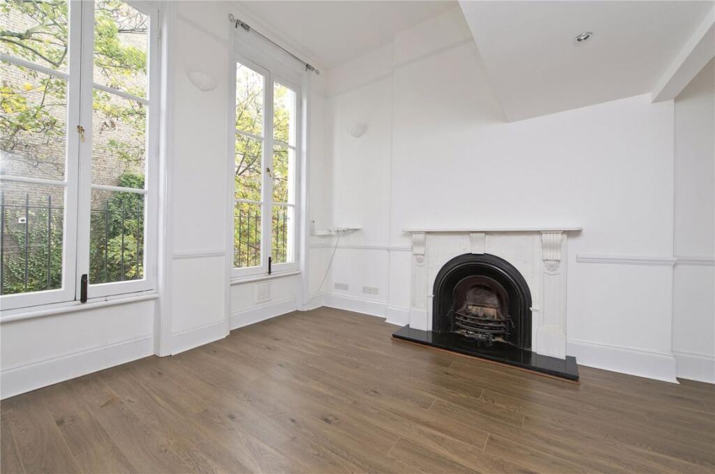 2 bed 1st Floor Flat for rent in Kensington. From Marsh and Parsons - Earls Court