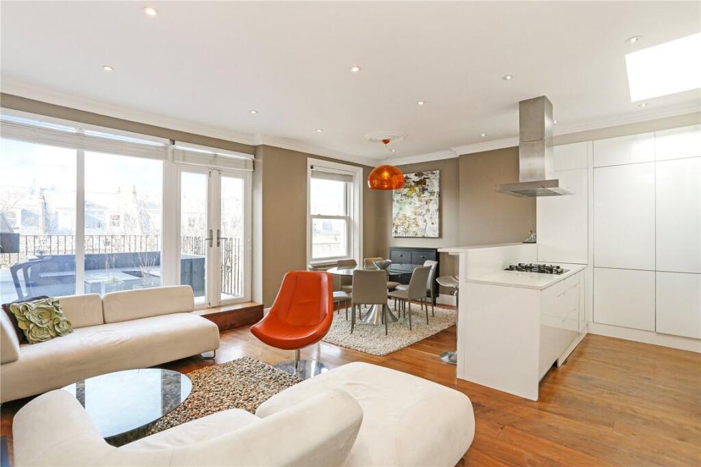 3 bed 1st Floor Flat for rent in London. From Marsh and Parsons - Earls Court