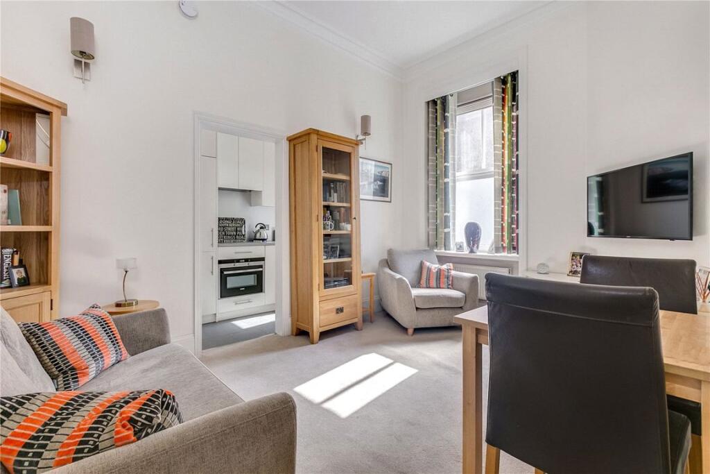 1 bed 1st Floor Flat for rent in Kensington. From Marsh and Parsons - Earls Court