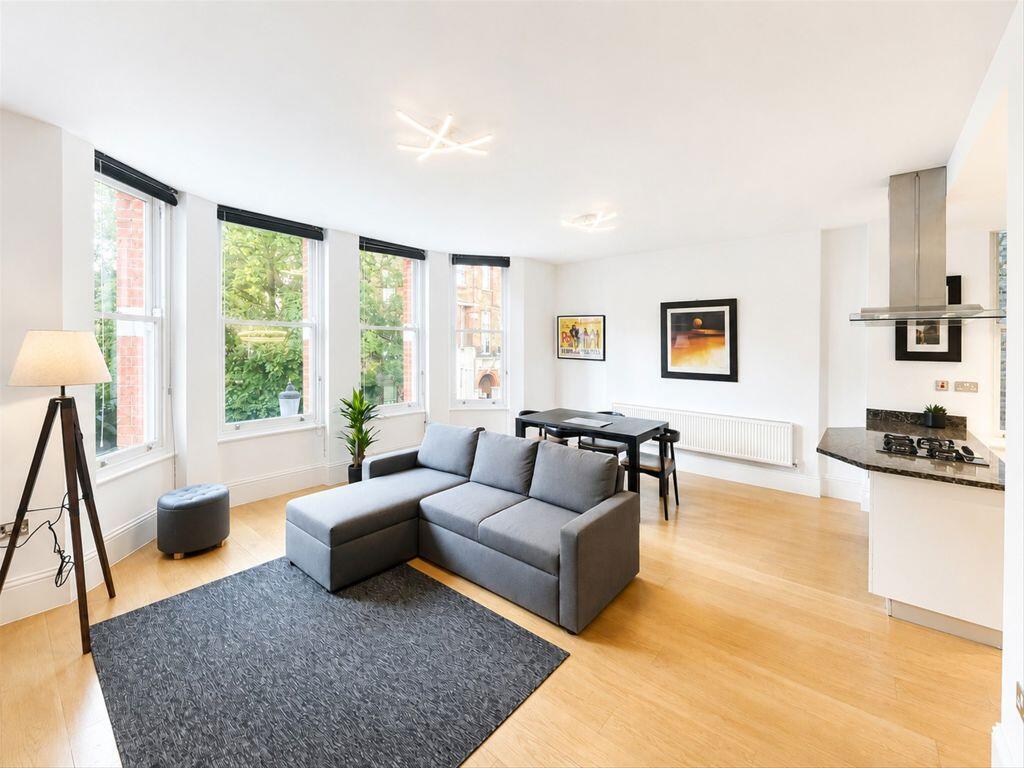 3 bed 1st Floor Flat for rent in London. From Marsh and Parsons - Earls Court