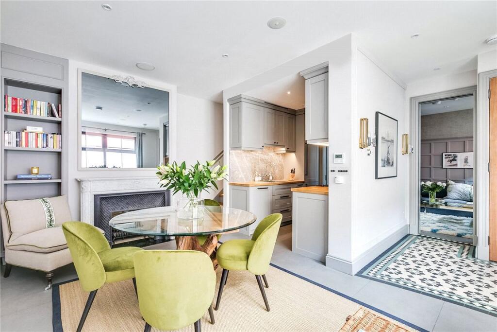 5 bed Detached for rent in Kensington. From Marsh and Parsons - Earls Court 5 bed Detached for rent in Kensington. From Marsh and Parsons - Earls Court