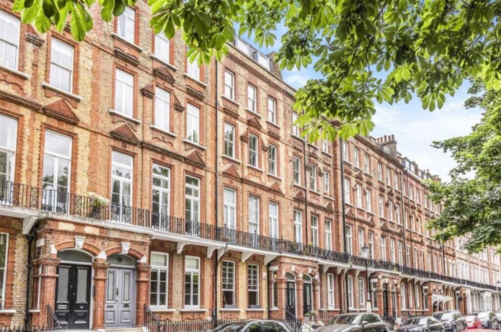 3 bed 1st Floor Flat for rent in Kensington. From Marsh and Parsons - Earls Court
