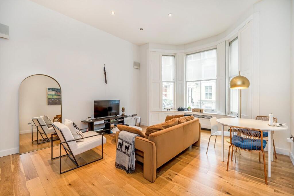 3 bed 1st Floor Flat for rent in Kensington. From Marsh and Parsons - Earls Court