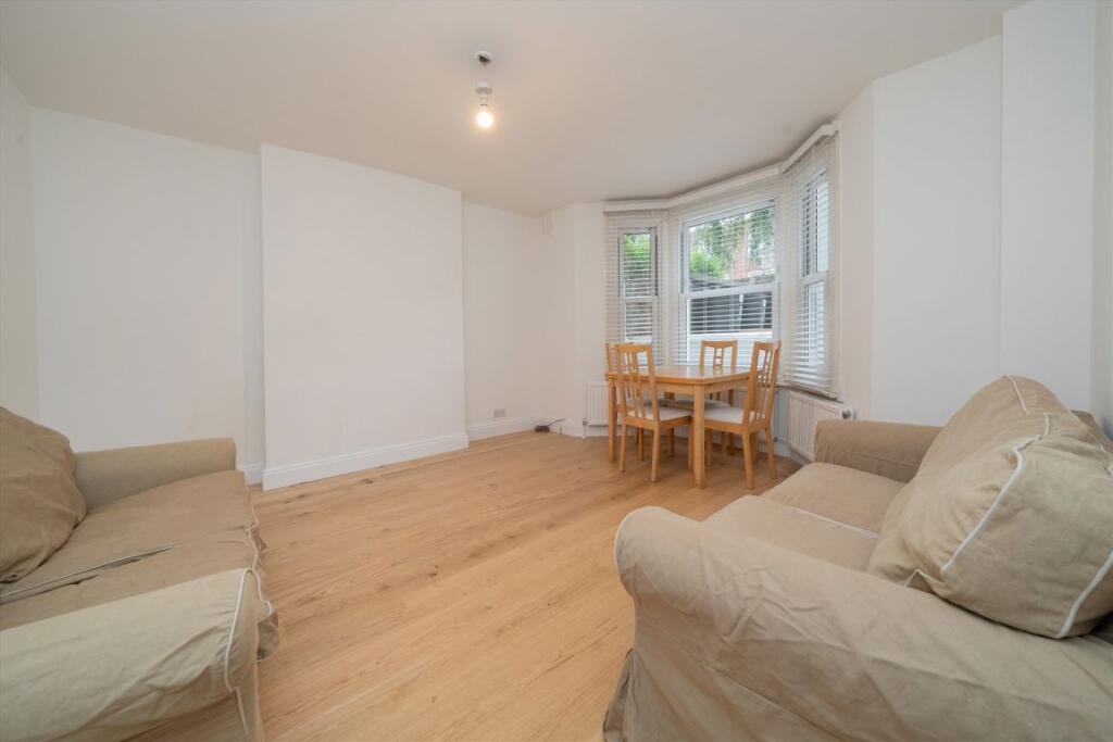 1 bed 1st Floor Flat for rent in Paddington. From Marsh & Parsons - Little Venice
