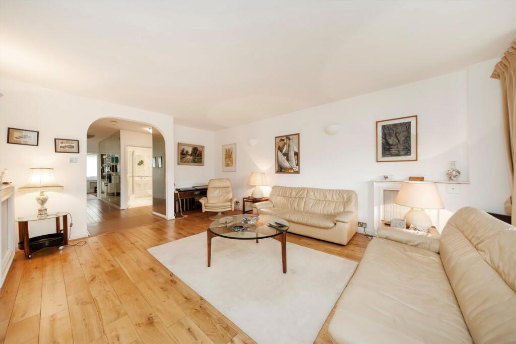 3 bed 1st Floor Flat for rent in Paddington. From Marsh & Parsons - Little Venice