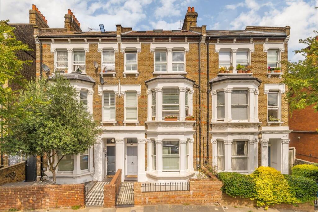 3 bed 1st Floor Flat for rent in Paddington. From Marsh & Parsons - Little Venice