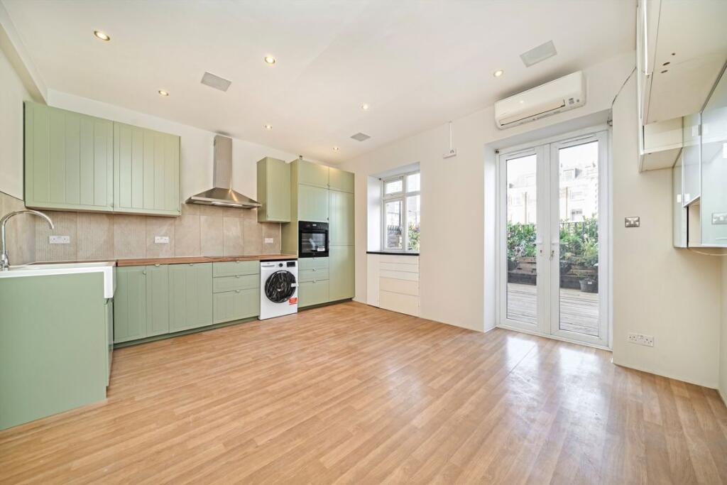 1 bed 1st Floor Flat for rent in Paddington. From Marsh & Parsons - Little Venice 1 bed 1st Floor Flat for rent in Paddington. From Marsh & Parsons - Little Venice