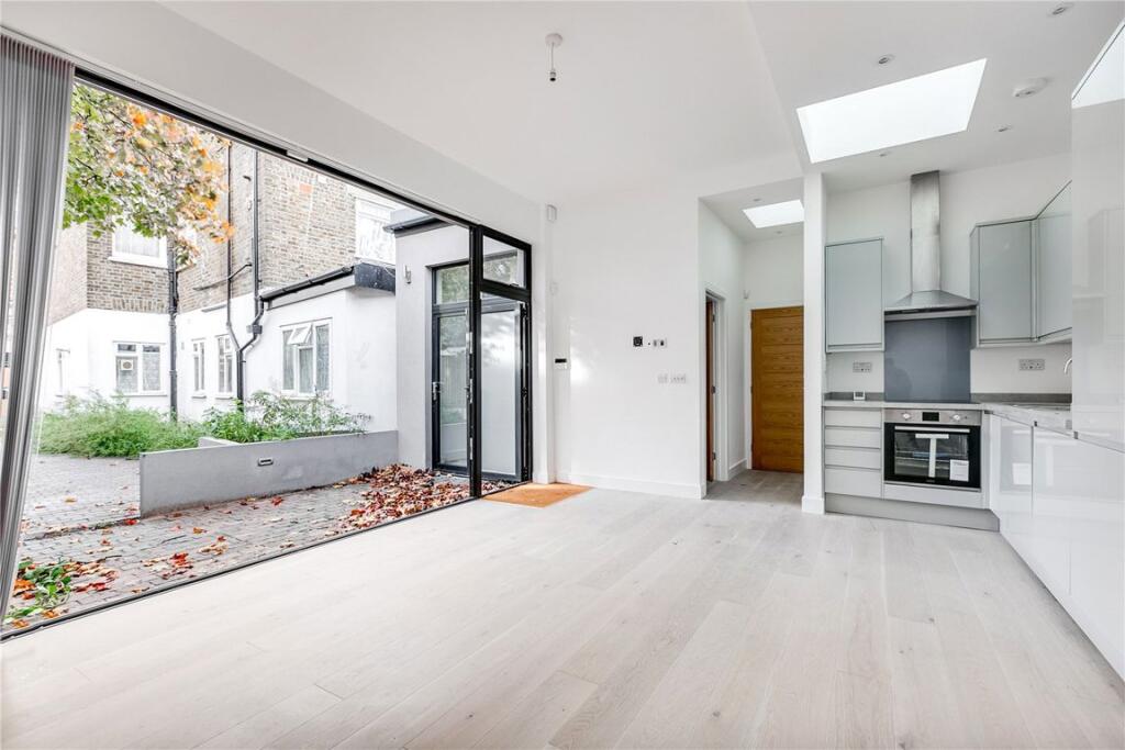 1 bed 1st Floor Flat for rent in Willesden. From Marsh & Parsons - Little Venice