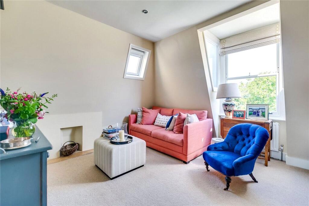 1 bed 1st Floor Flat for rent in Kensington. From Marsh and Parsons - North Kensington