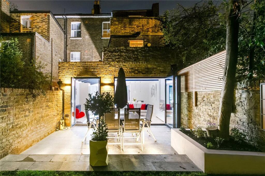 2 bed 1st Floor Flat for rent in Willesden. From Marsh and Parsons - North Kensington 2 bed 1st Floor Flat for rent in Willesden. From Marsh and Parsons - North Kensington