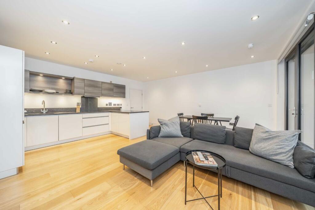 2 bed 1st Floor Flat for rent in Paddington. From Marsh and Parsons - North Kensington