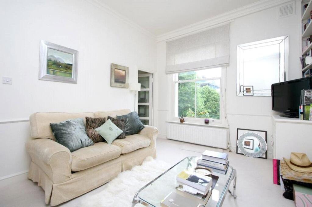 1 bed 1st Floor Flat for rent in Kensington. From Marsh and Parsons - North Kensington