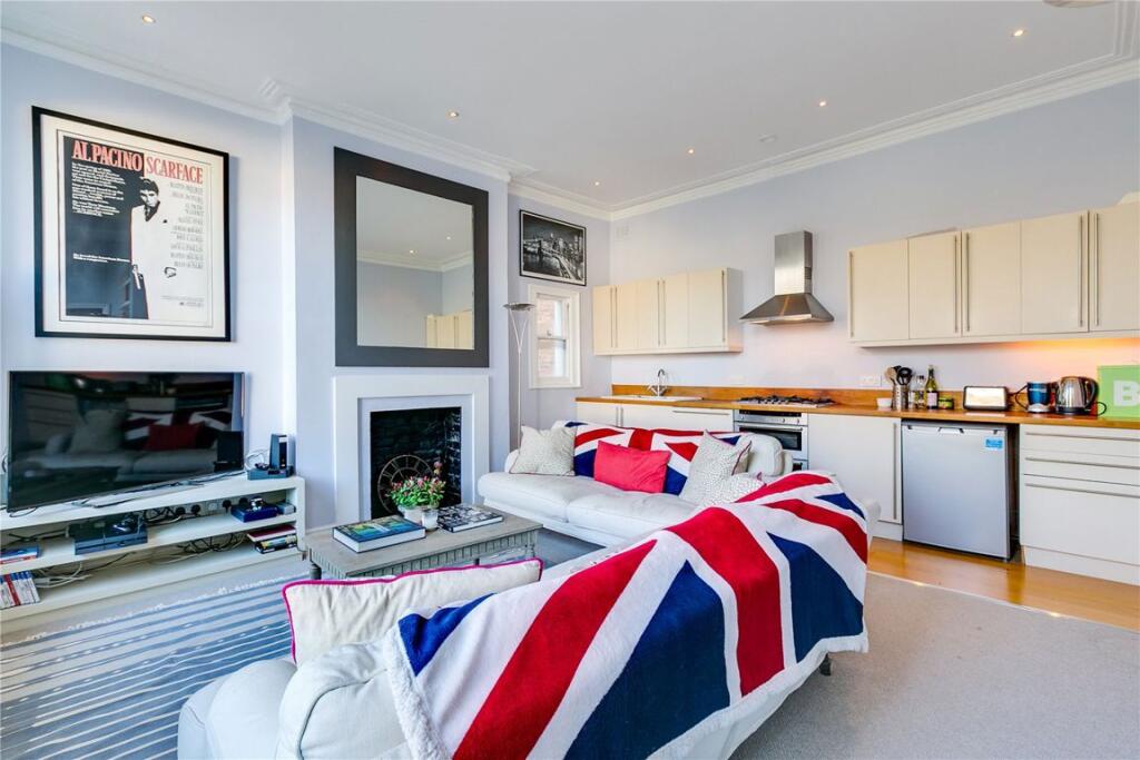 2 bed 1st Floor Flat for rent in Kensington. From Marsh and Parsons - North Kensington