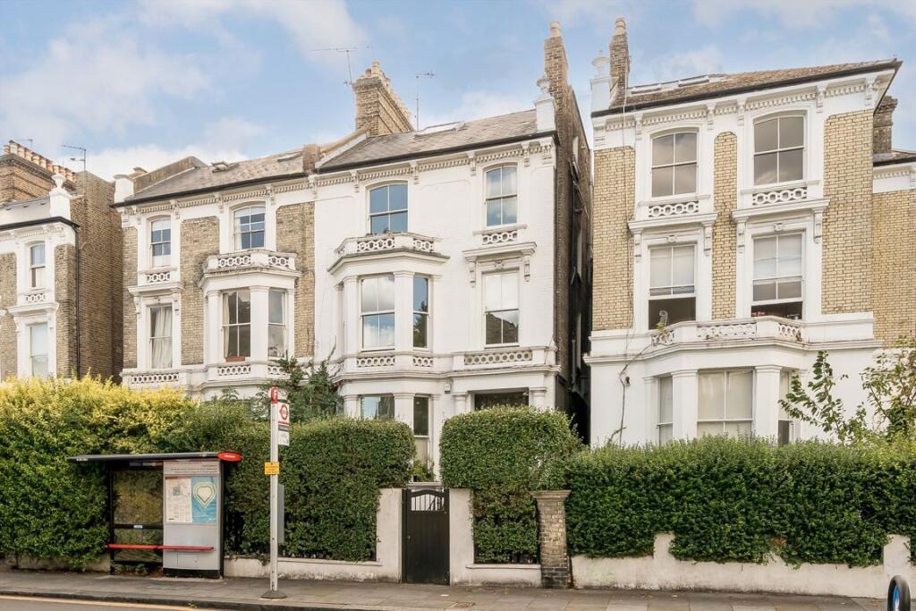 2 bed 1st Floor Flat for rent in Kensington. From Marsh and Parsons - North Kensington