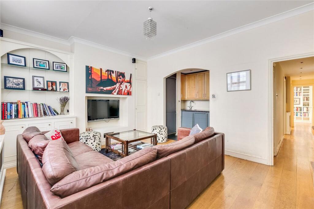 2 bed 1st Floor Flat for rent in Chelsea. From Marsh & Parsons - Pimlico