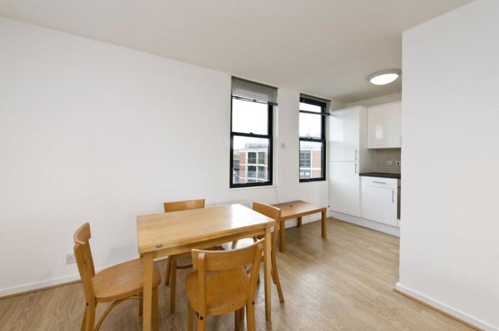 4 bed 1st Floor Flat for rent in Westminster. From Marsh & Parsons - Pimlico