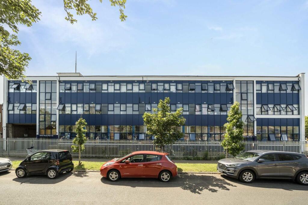 1 bed 1st Floor Flat for rent in . From Marsh & Parsons - Streatham Hill