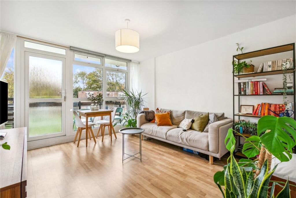 2 bed 1st Floor Flat for rent in Streatham. From Marsh & Parsons - Streatham Hill