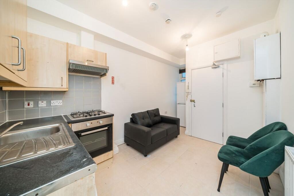 1 bed 1st Floor Flat for rent in Streatham. From Marsh & Parsons - Streatham Hill